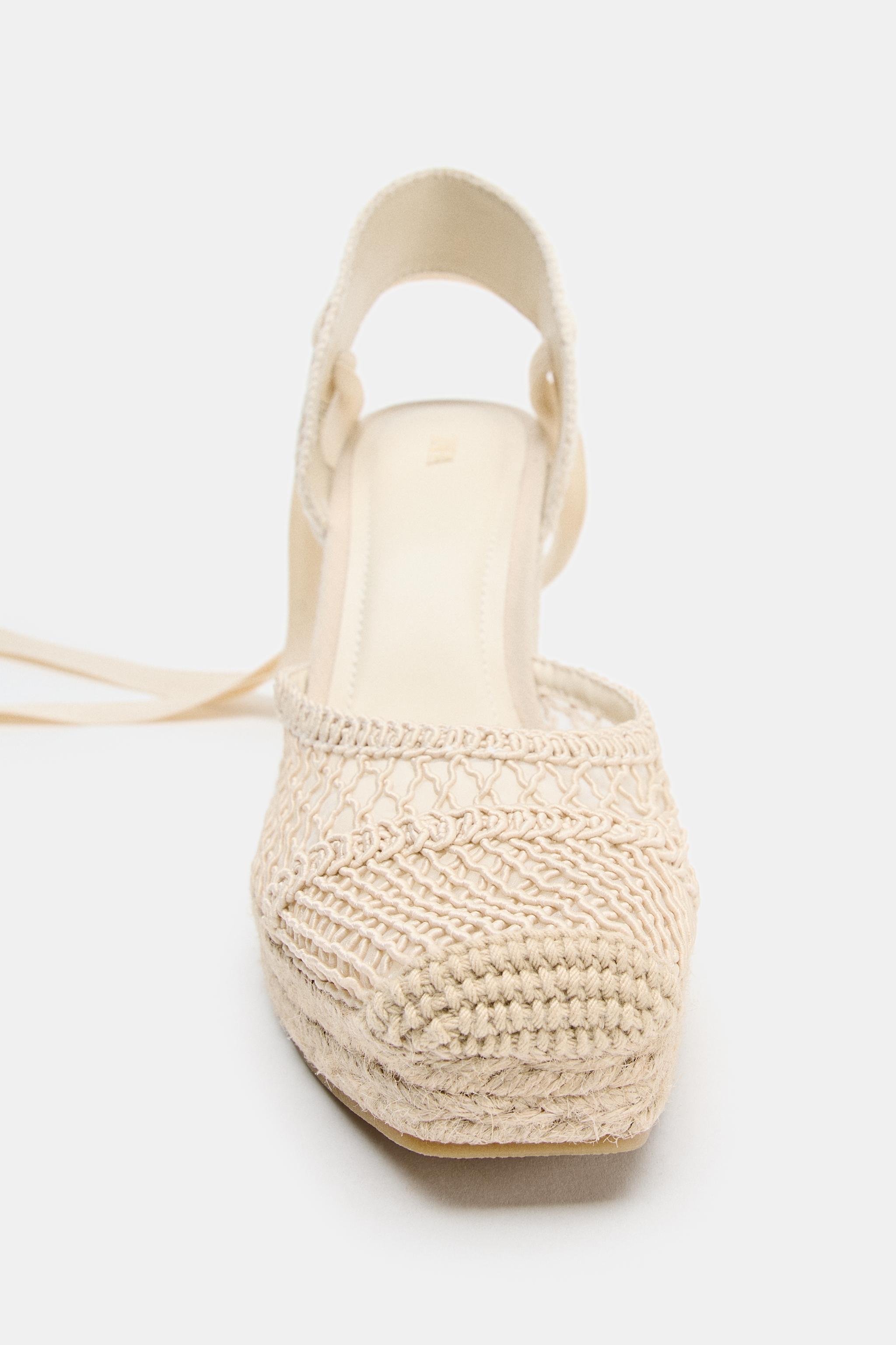 WOVEN WEDGE SANDALS